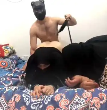 سكس عراقي جماعي نيج عراقيات محجبات من فحل مصري زنقهم بالنيك